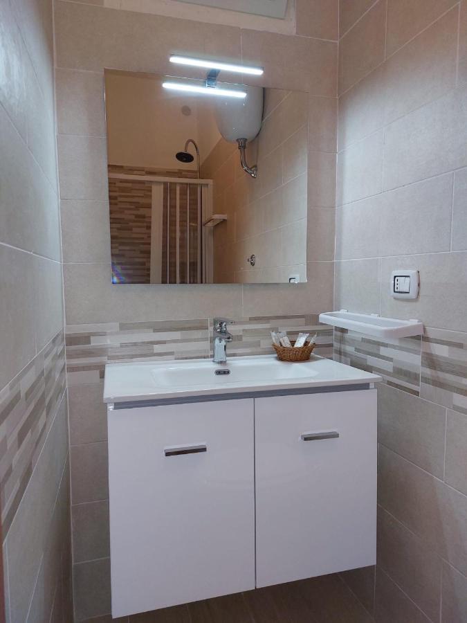Esther Guest House Castel Volturno Luaran gambar