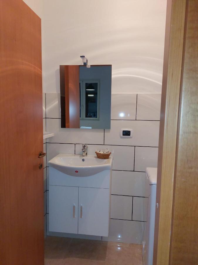 Esther Guest House Castel Volturno Luaran gambar
